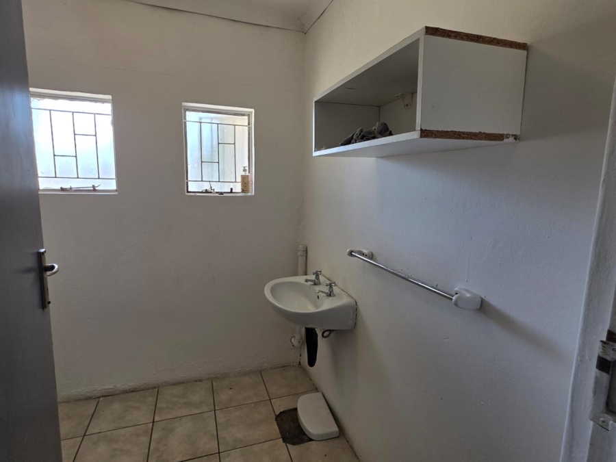 12 Bedroom Property for Sale in Universitas Free State